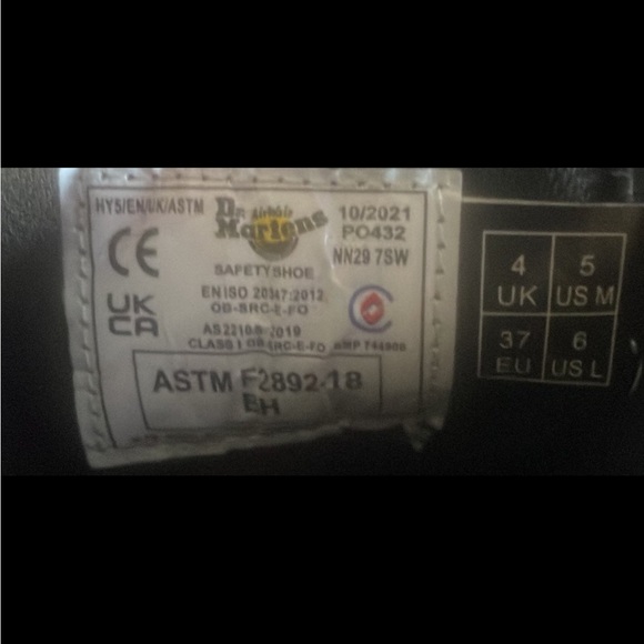 New Boots Dock Martens. - Picture 3 of 14